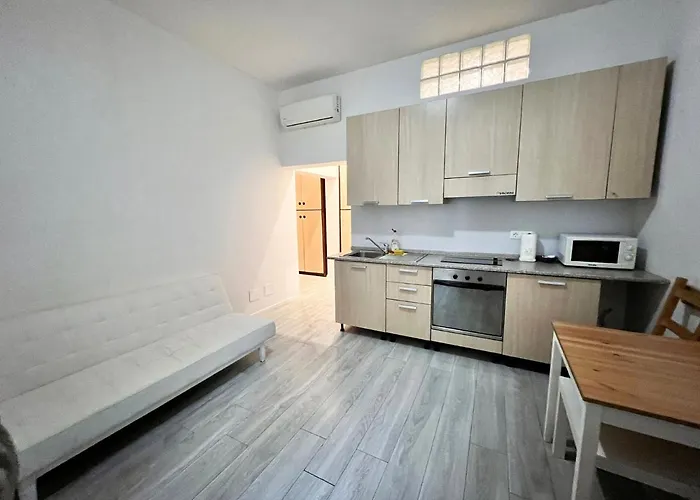 Casa Per Vacanze E Lavoro *